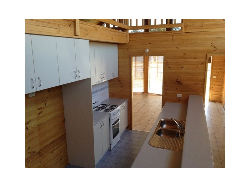 118 Marine Parade, Lakes Entrance VIC 3909