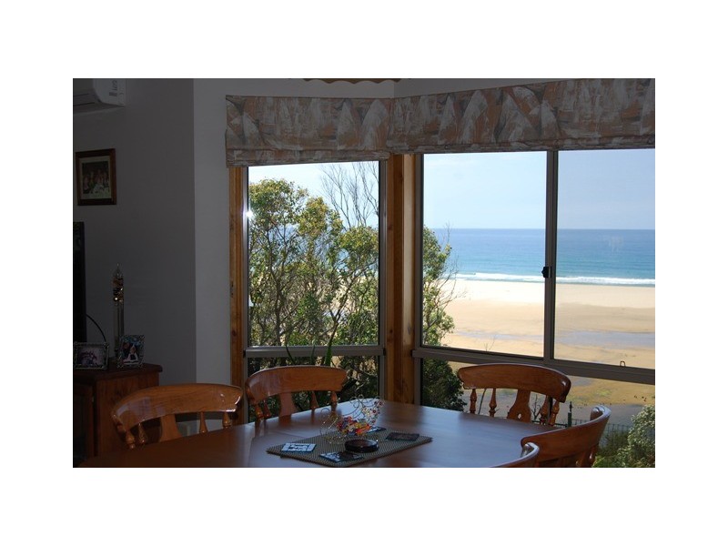 29 Skidale Close, Lake Tyers Beach VIC 3909