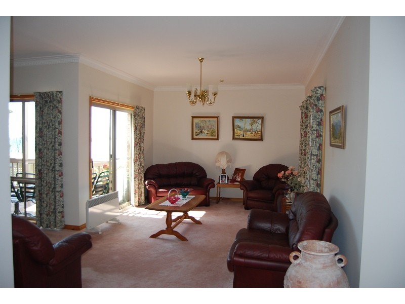 29 Skidale Close, Lake Tyers Beach VIC 3909