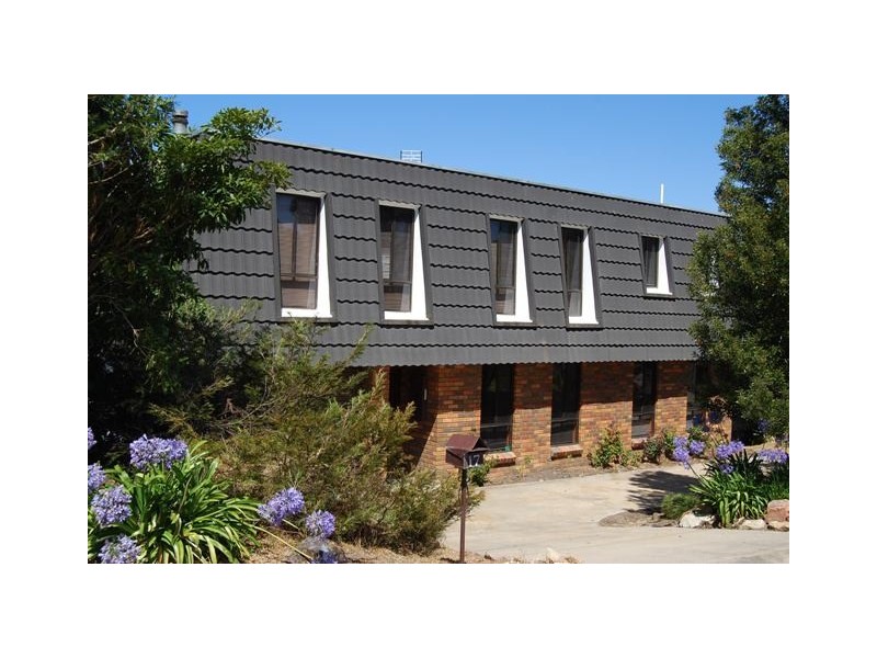17 Nautilus Way, Lakes Entrance VIC 3909