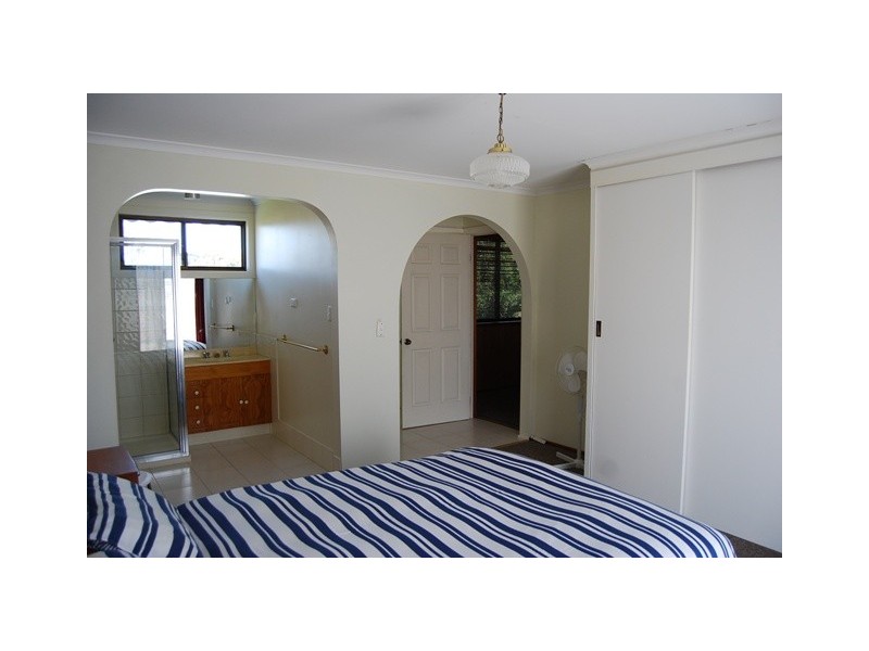 17 Nautilus Way, Lakes Entrance VIC 3909