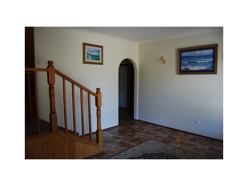 17 Nautilus Way, Lakes Entrance VIC 3909
