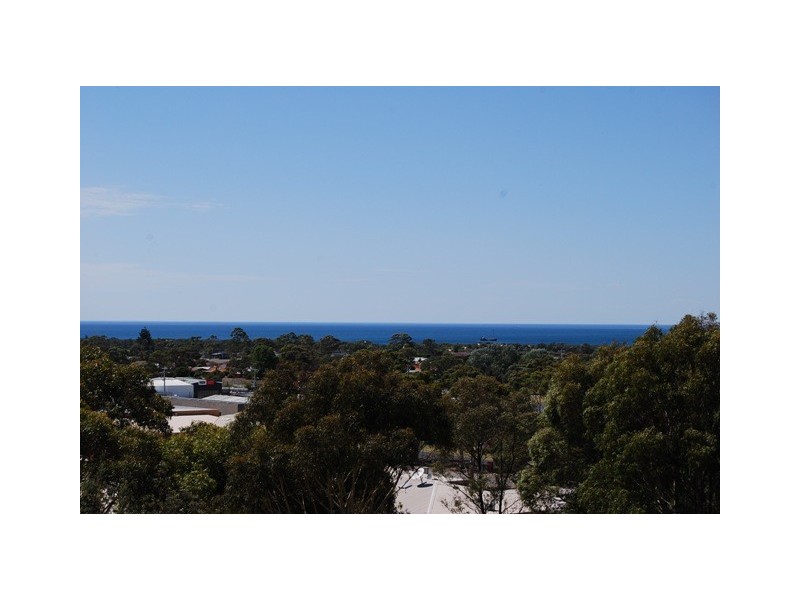 17 Outlook Drive, Lakes Entrance VIC 3909