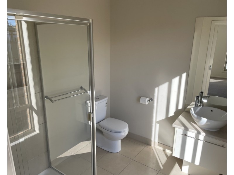 42 Albatross Road, Kalimna VIC 3909