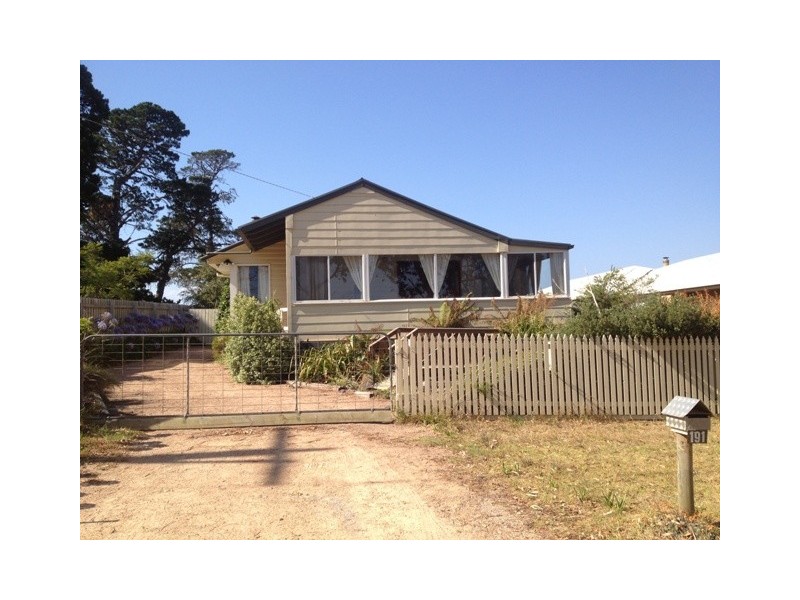 191 Hunters Lane, Lakes Entrance VIC 3909