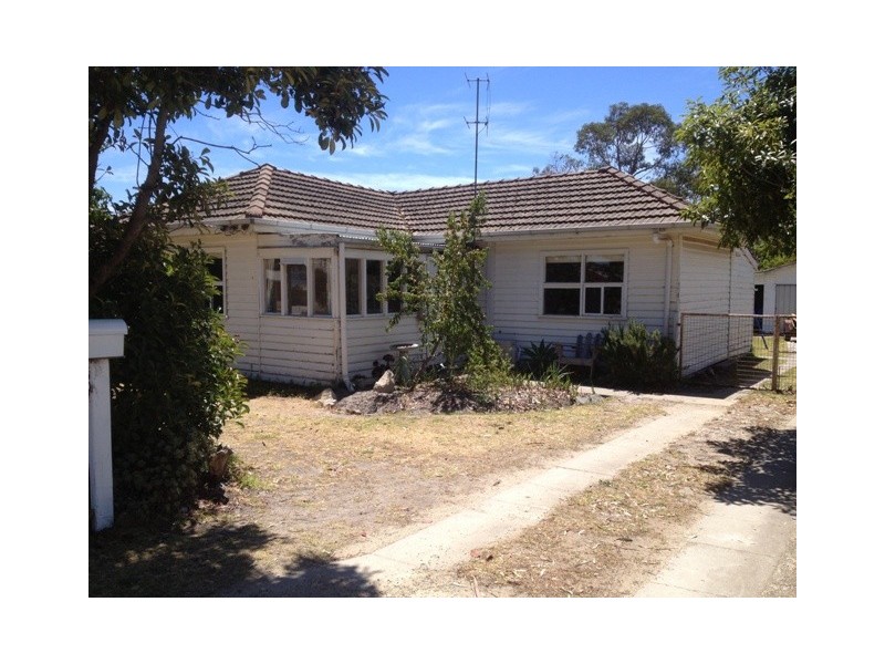 39 Coates Road, Lakes Entrance VIC 3909