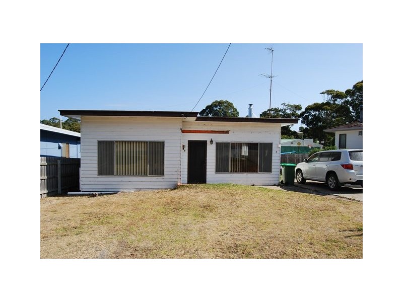 6 Laughtons Road, Lakes Entrance VIC 3909