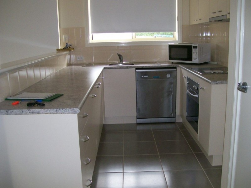 2/4 Broome Street, Lakes Entrance VIC 3909