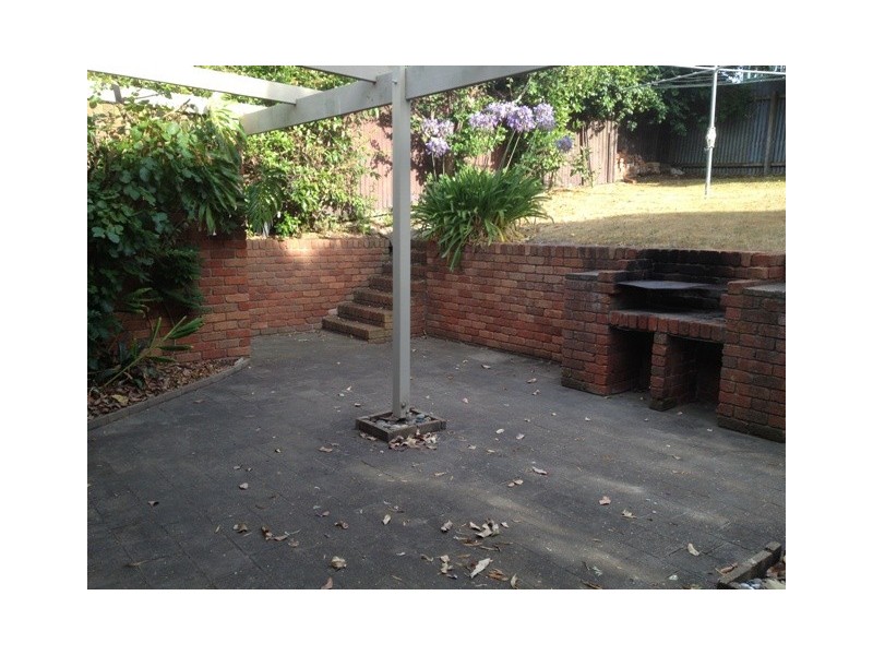 11 Cross Street, Lake Tyers Beach VIC 3909