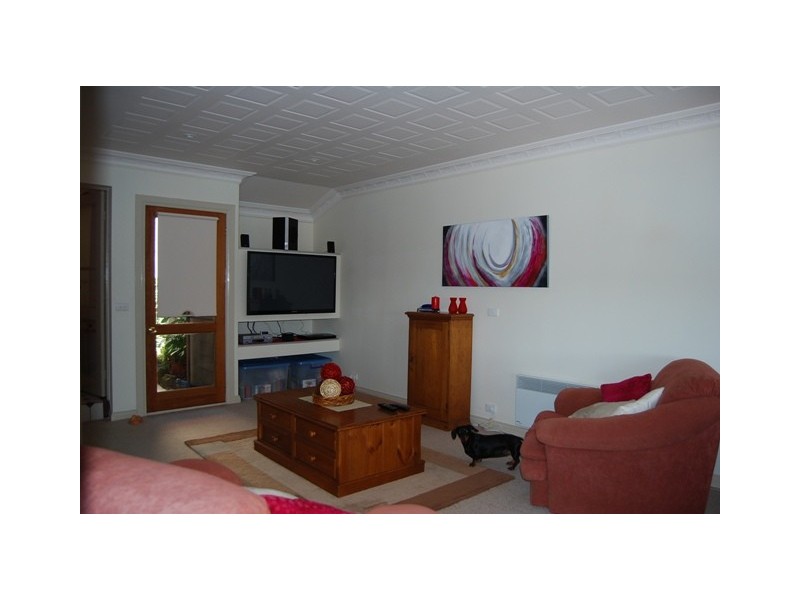 112 Capes Road, Lakes Entrance VIC 3909