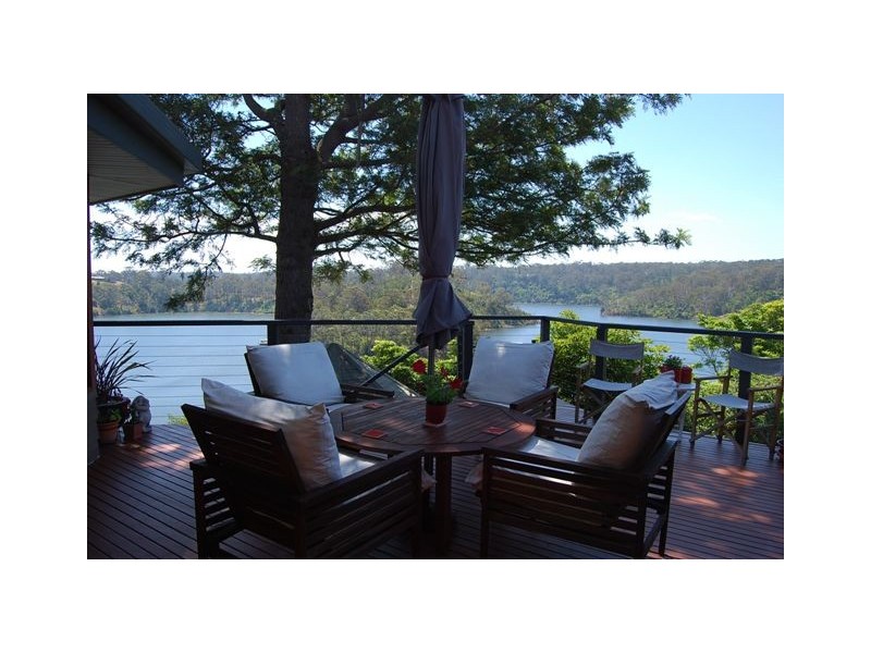 112 Capes Road, Lakes Entrance VIC 3909