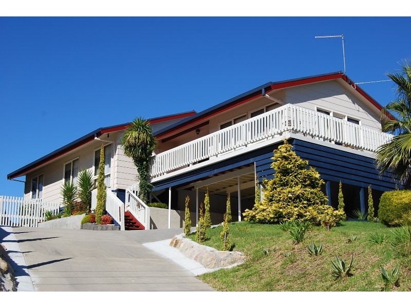 5 View Street, Lakes Entrance VIC 3909