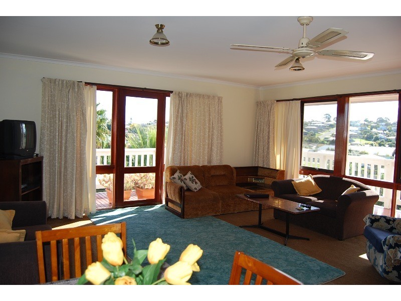 5 View Street, Lakes Entrance VIC 3909