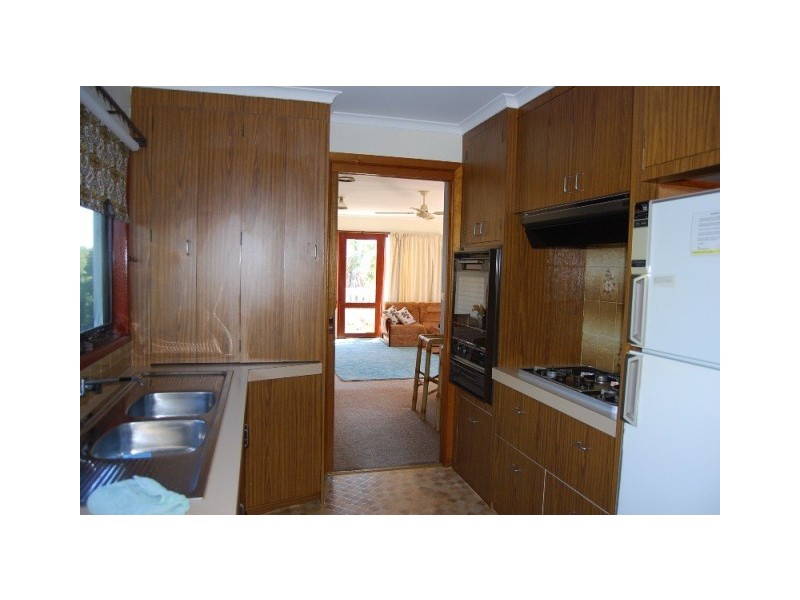 5 View Street, Lakes Entrance VIC 3909