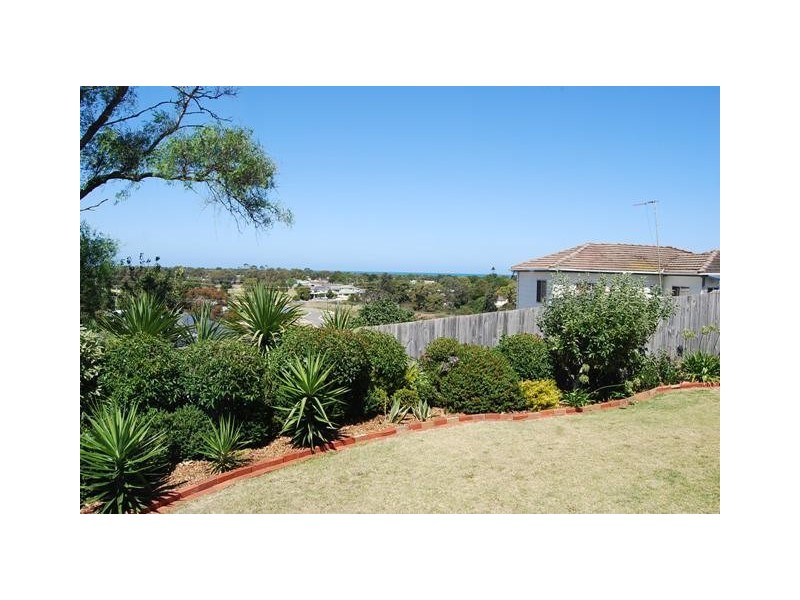 5 View Street, Lakes Entrance VIC 3909