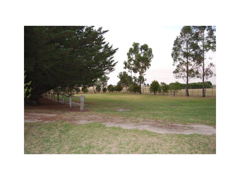 2169 Princes Highway, Swan Reach VIC 3903