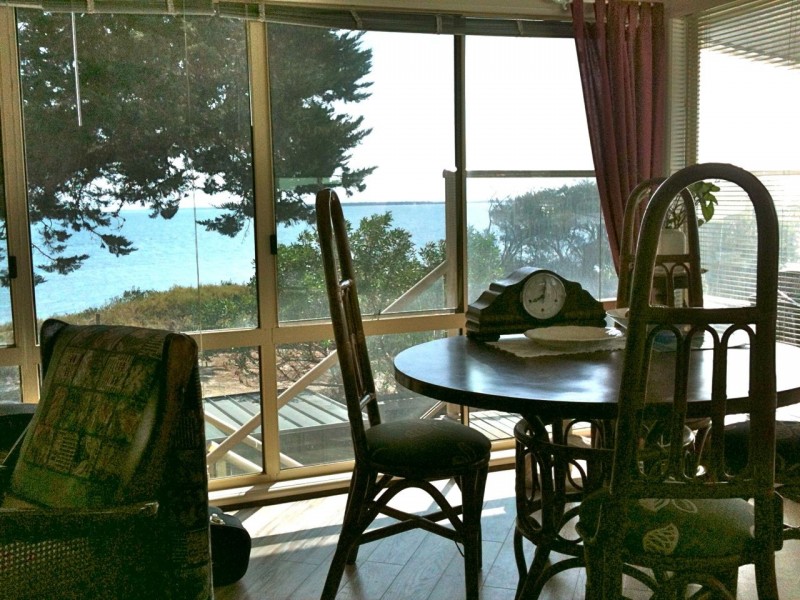 4, 51 Metung Road, Metung VIC 3904