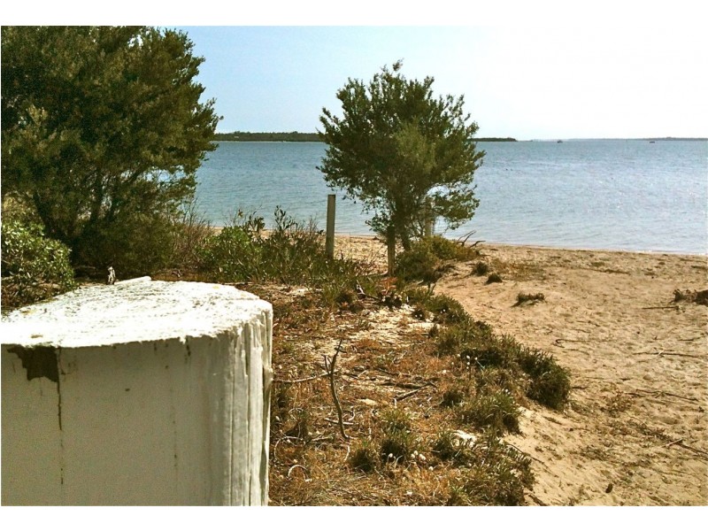 4, 51 Metung Road, Metung VIC 3904