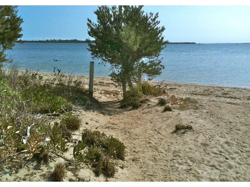 4, 51 Metung Road, Metung VIC 3904