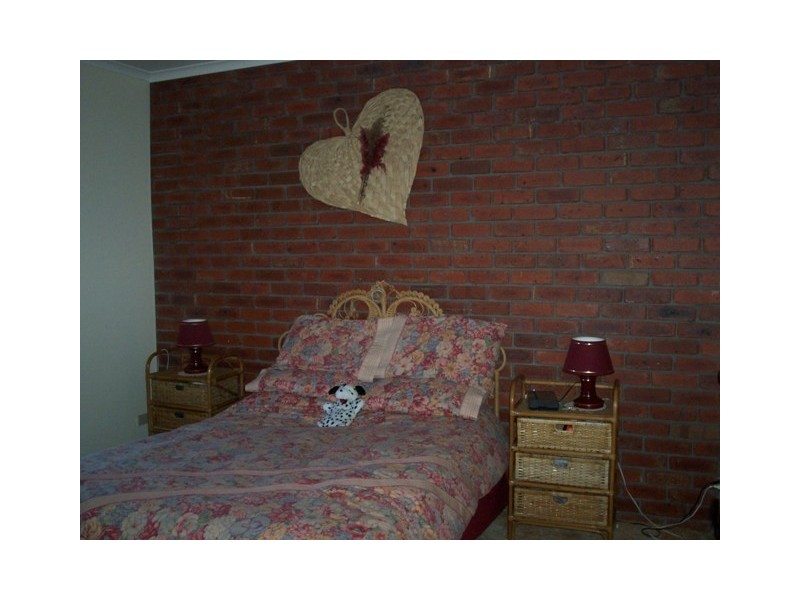 2 50-54 Palmers Road, Lakes Entrance VIC 3909