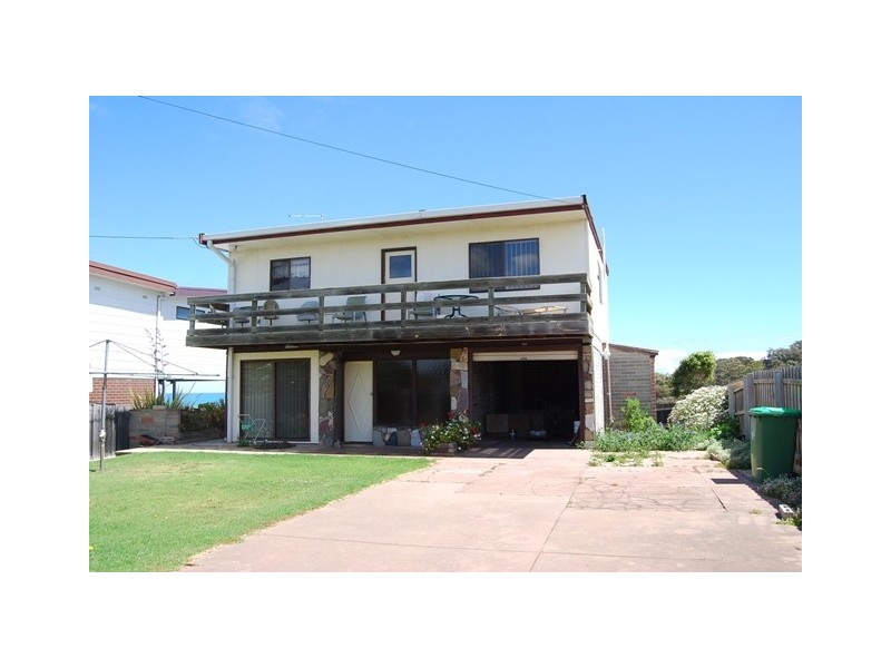 58 Hazel Road, Lakes Entrance VIC 3909