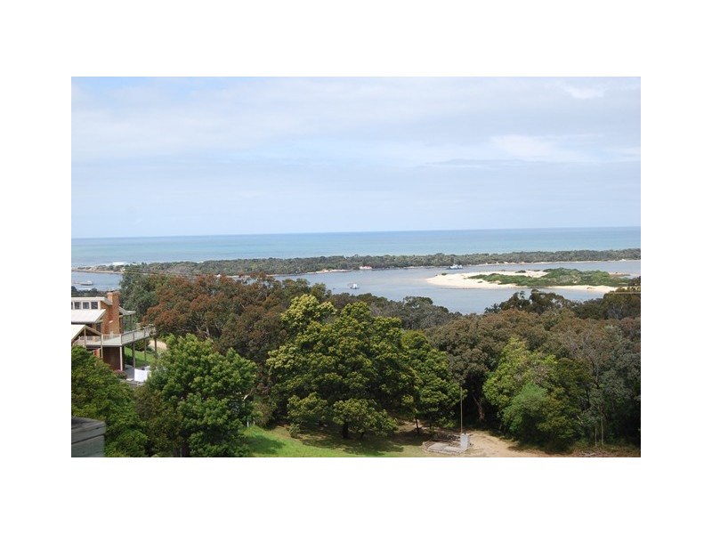 58 Hazel Road, Lakes Entrance VIC 3909