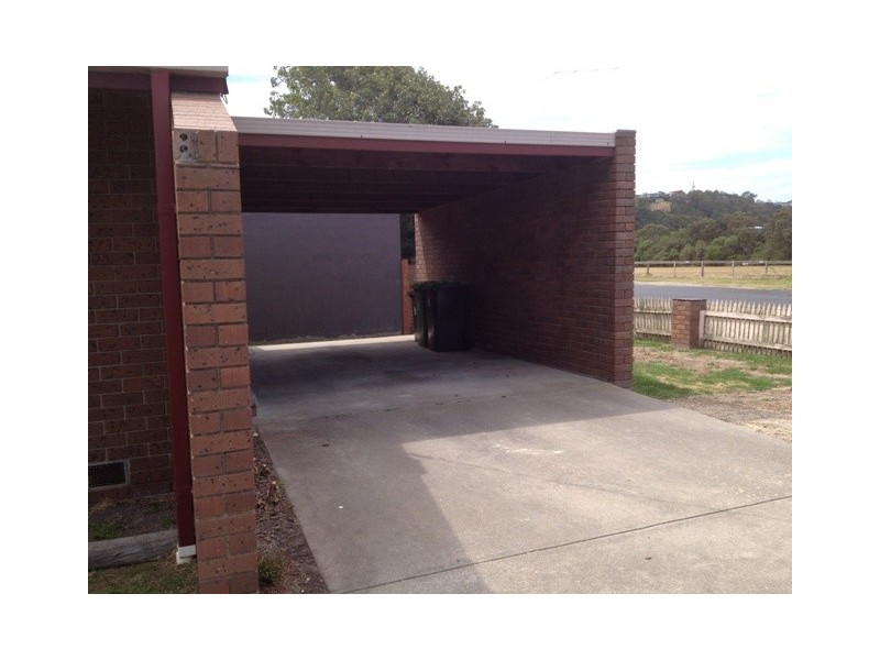 1/15 Merrangbaur St, Lakes Entrance VIC 3909