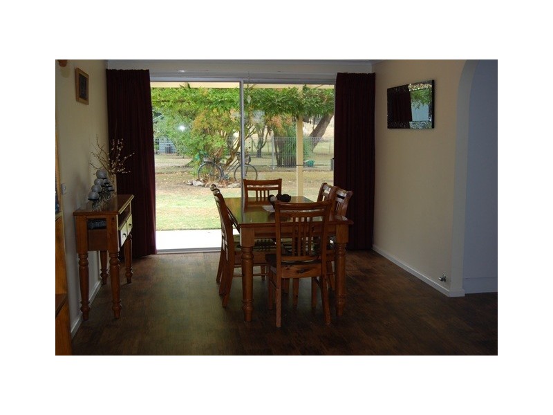 2169 Princes Highway, Lakes Entrance VIC 3909