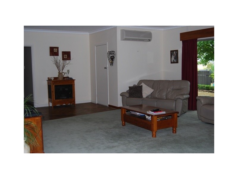 2169 Princes Highway, Lakes Entrance VIC 3909