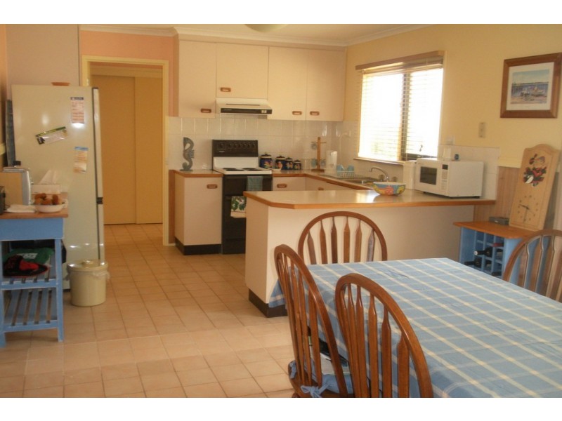 133 Golflinks Road, Lakes Entrance VIC 3909