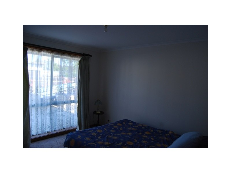 33 Creighton Street, Lakes Entrance VIC 3909