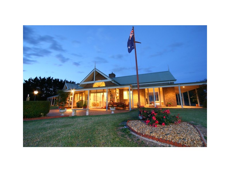 984 Princes Highway, Nicholson VIC 3882