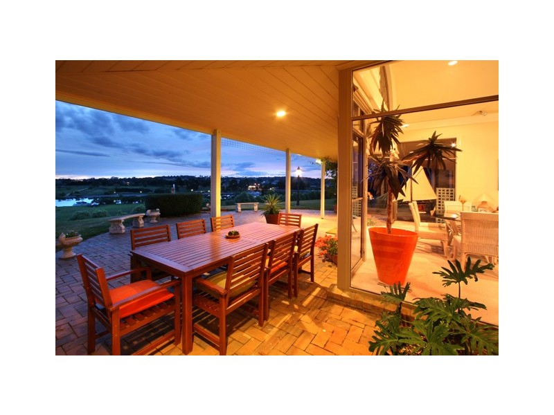 984 Princes Highway, Nicholson VIC 3882