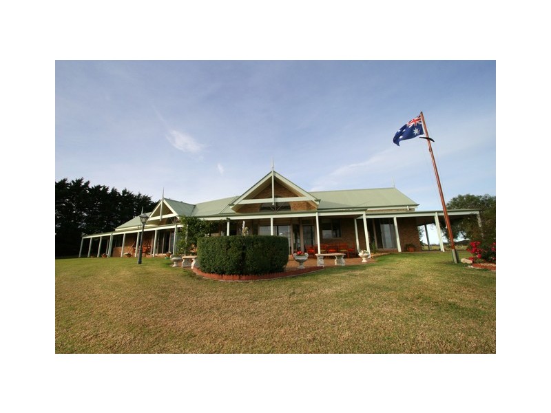 984 Princes Highway, Nicholson VIC 3882