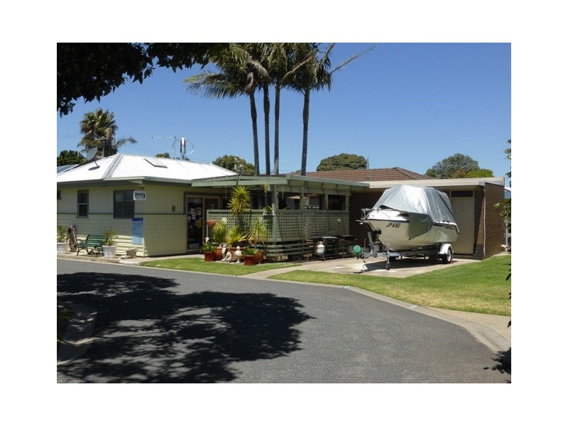 3 Jemmeson Street, Lakes Entrance VIC 3909