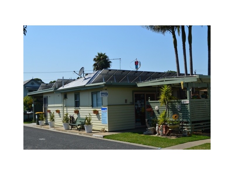 3 Jemmeson Street, Lakes Entrance VIC 3909