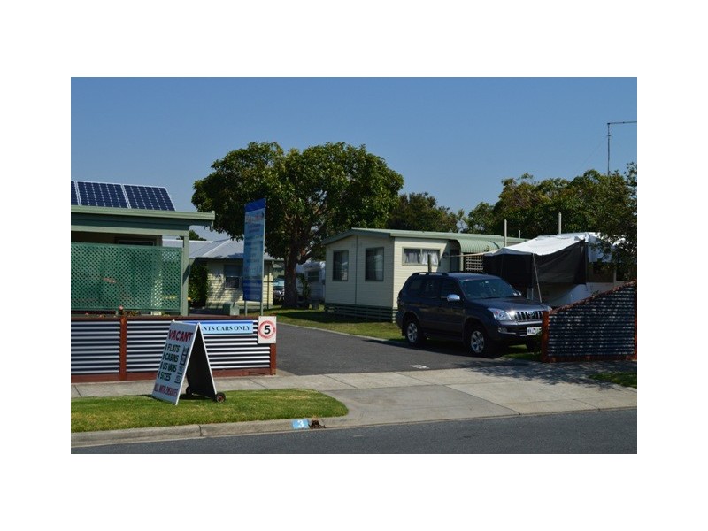 3 Jemmeson Street, Lakes Entrance VIC 3909