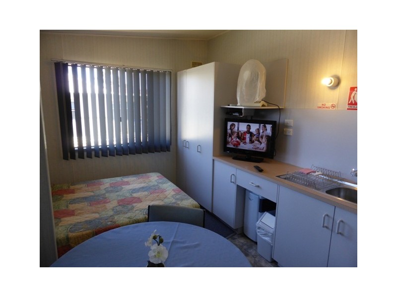 3 Jemmeson Street, Lakes Entrance VIC 3909