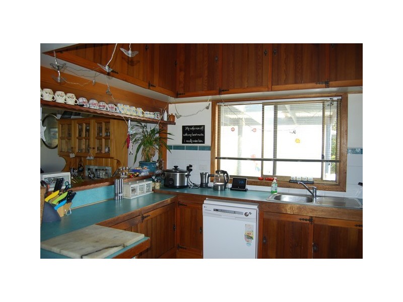 195 Princes Highway, Lakes Entrance VIC 3909