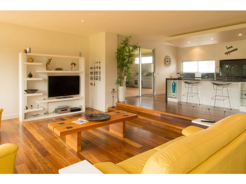 109 Kings Cove Boulevard, Metung VIC 3904