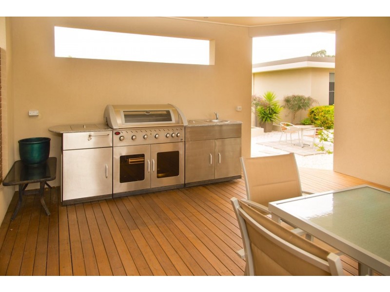 109 Kings Cove Boulevard, Metung VIC 3904