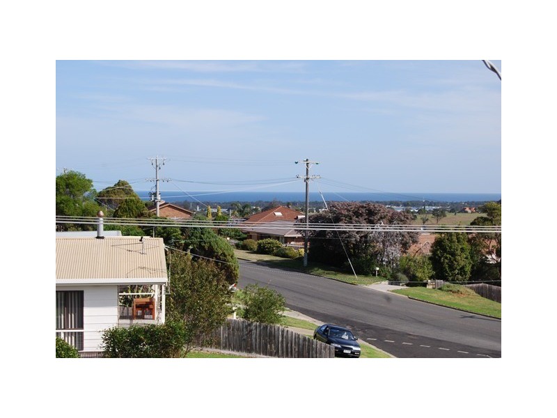 3 Periwinkle Drive, Lakes Entrance VIC 3909