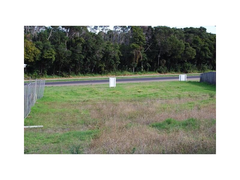 73 Golf Links Road, Lakes Entrance VIC 3909