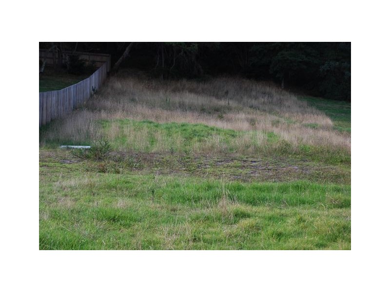 73 Golf Links Road, Lakes Entrance VIC 3909