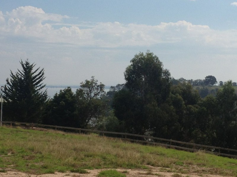 32 Swan Drive, Metung VIC 3904