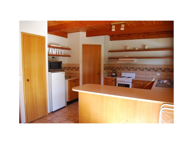 11 Cross Street, Lake Tyers Beach VIC 3909