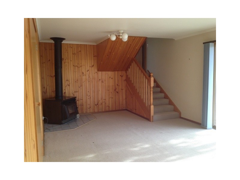 11 Cross Street, Lake Tyers Beach VIC 3909