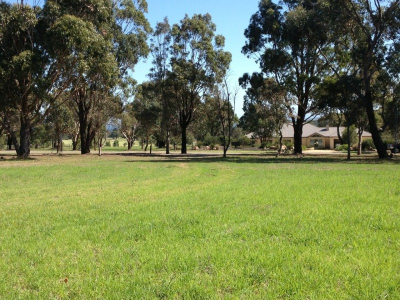 27 Kings Cove Boulevard, Metung VIC 3904