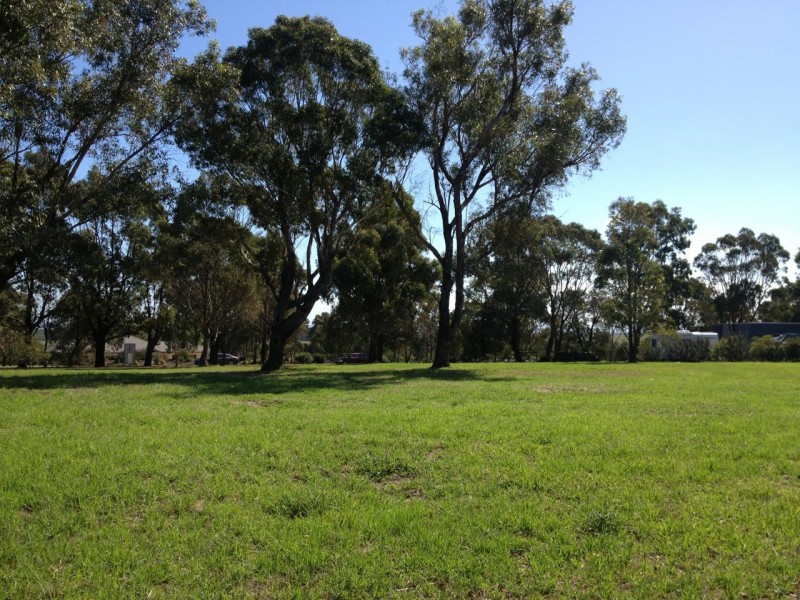 27 Kings Cove Boulevard, Metung VIC 3904