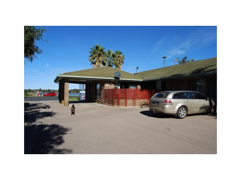 637 Esplanade, Lakes Entrance VIC 3909